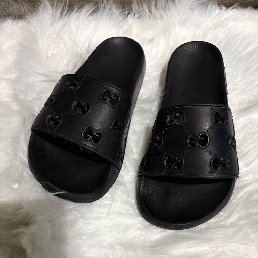 Gucci slides